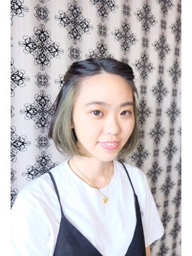 ヘアデザイン ダブル(hair design Double) ショートボブでチラ見せインナーカラー☆彡