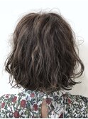 【日吉 neoliveJuQ】切りっぱなしボブ ハイライト グレージュ