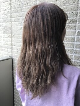 クイントネオリーブ 自由が丘正面口店(quint:neolive) quint neolive  ピンクベージュ