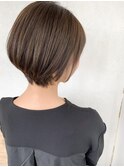 耳かけ　前下がりショートボブ　N 109