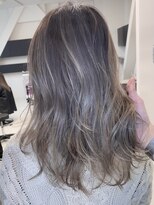 アライブ キチジョウジ(ALIVE Kichijoji)&nbsp;小顔セミウェットウェーブハイライトカラーオリーブカラー着物