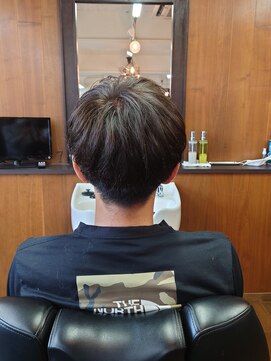 ヘアーサロン リバース(Hair Salon Rebirth) ショート