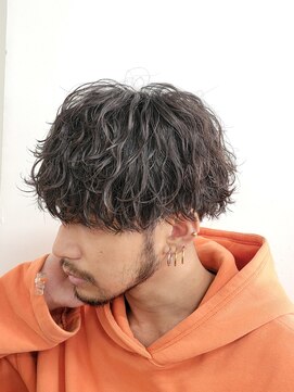 フィフス 原宿(fifth) メンズツーブロックマッシュ束感ショート波巻きスパイラルパーマ