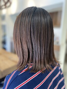 デッカドゥ 阪急茨木(DECCA-DEUX) ミディアムボブ