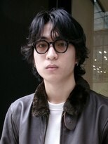 ノイ(noi)&nbsp;センターパートニュアンスパーマ刈り上げツーブロックメンズヘア