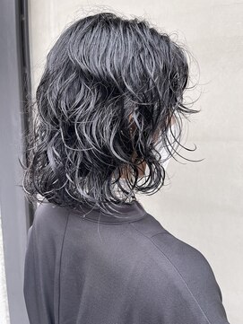ヘアー アイス ルーチェ(HAIR ICI LUCE) ソフトウルフパーマ 黒髪パーマ 無造作パーマ / 井上