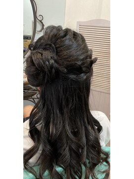 遊イング(遊ing) サイドお団子ヘアー