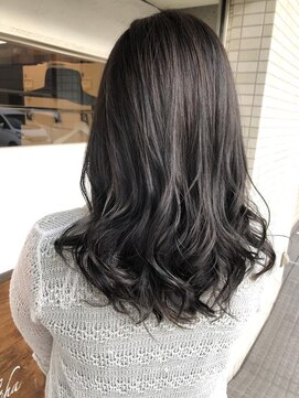 アニー 松戸(ANNI) ホワイトグレージュ/ミニウルフ/デジタルパーマ/チェリーブラウ