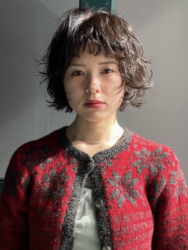 カルテ(QUARTE) パーマ風コテ巻き レイヤーショートボブ