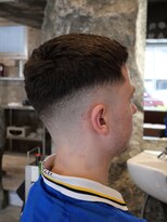 チルチェア 横浜(CHILL CHAIR) スキンフェード <横浜/バーバー>