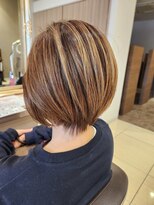 アッシュ 弥生台店(Ash) ショート×白髪ぼかし