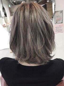 ビードロ 吉祥寺店(vi dro) シルバーベージュ◎