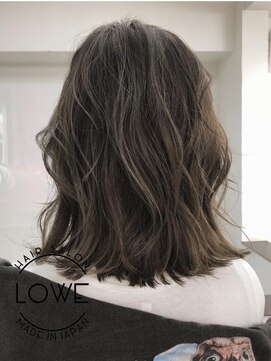 ルーヴェ(LOWE) 【LOWEなつみ】透明ナチュラルベージュカラー無造作ロブ