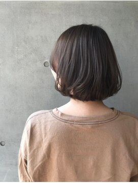 ローグ(Looog) 「Looog＊」「前田美月」ラフ な抜け感可愛い☆小顔ミディボブ