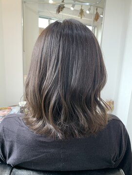 エンリー(ENlee) 【白鳥未来】ボブ×グレージュ