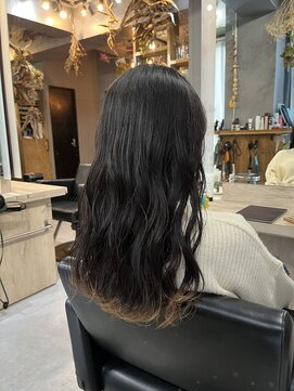 パム 恵比寿(PAM.) ベージュの裾カラー