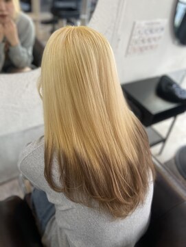 ラビス(Lovis) ハッシュカット/フルバング/似合わせカット/レッドブラウン