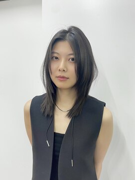 シェノン バイ アランスミシー 表参道(CHAINON by Alan smithee) 顔まわりレイヤーカット