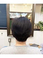 エルムトウキョウ(ELM Tokyo)&nbsp;自然なボリュームを残した酸性ストレートで艶髪