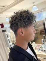 グラマラス GLAMOROUS&nbsp;【瀧澤一真】ツイストスパイラルパーマ　メッシュカラー