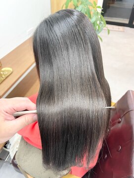 ランプ(Lamp) 縮毛矯正/髪質改善/美髪/髪筆改善/ビフォー＆アフター
