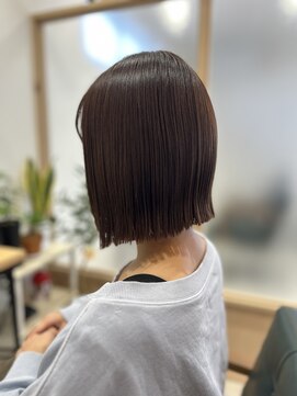 ルーム(room) 一つ結びもできちゃうぱっつんボブ★もとめ。