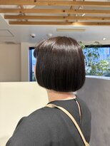 スリー(three.)&nbsp;前上がりボブ