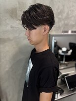 クロム(CHROM)&nbsp;テーパーフェード×ニュアンスパーマ