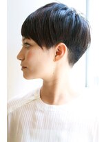 レンジシキチジョウジ (RENJISHI KICHIJOJI)&nbsp;凛とした大人女性のかりあげ2横顔【RENJISHIKICHIJOJI】