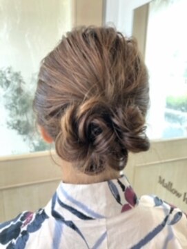 マロウ ヘア(Mallow hair) お花シニヨン☆upスタイル♪