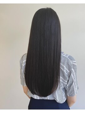 ピエスプリヴェ(PIECE PRIVE) 艶髪ストレートロング