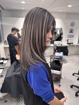 キング 枚方店(K!ng) 縮毛矯正髪質改善ハイライトレイヤーカット枚方美容室エクステ