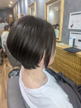 ヴィヴァーシャス(viva cious) ショートボブ