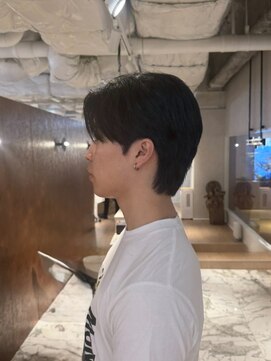 ウノプリールヴァモス(unopulir Vamos) 襟足あり前髪シースルーセンターパート韓国ヘア