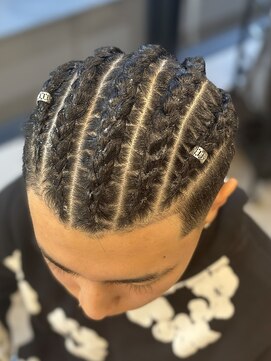 アーバンスタジオトウキョウ 下北沢店(URBAN STUDIO TOKYO) 地毛コーンロウ　[特殊ヘア下北沢/メンズサロン]