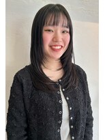 リプレイ(replay)&nbsp;抜け感レイヤー　小顔レイヤー　美シルエットの顔まわりレイヤー