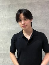 アンダーバーホワイト(_WHITE) 仁張 嗣央