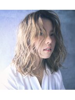 アルボ(ALbo)&nbsp;波ウェーブ×アッシュベージュ