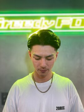 グリーディーフォックス 代々木(Greedy FOX) 韓国マッシュ/センタ-パ-ト/ツイストスパイラル/スキンフェード