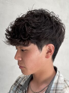 フィフス 渋谷(fifth) スペインカールスパイラルパーマ刈り上げフェード19時以降渋谷