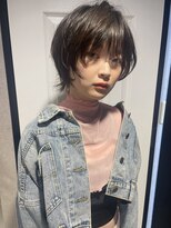 バイブス バイ ケンジ(vibes by KENJE)&nbsp;ショートカット　外ハネスタイル