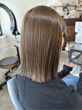 オーバルヘアー(OVAL hair) 艶髪カラー×切りっぱなしボブ