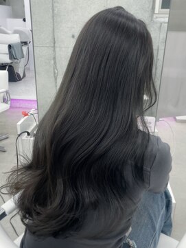 エヌアイ オモテサンドウ(ni omotesando) 寒色オリーブグレージュ/黒くない暗髪　上野