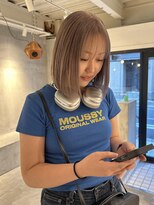 ミュー(miμ)&nbsp;ミルクティーベージュ×切りっぱなしボブの組み合わせが優勝