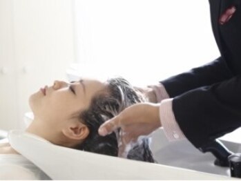 アースコアフュールボーテ 羽生店(EARTH coiffure beaute)の写真/リピーター続出！本格スパで頭皮をしっかりケア♪毛根から毛先まで、健康な髪へ[ヘッドスパ/羽生]