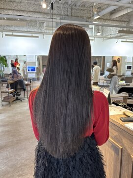 ルチア パリ(Luccica PARIS) 透明感グレージュカラー