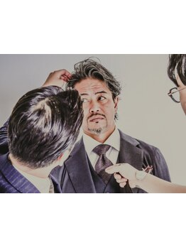 《南森町駅徒歩３分》髪、装い、所作まで計算。"似合う"を見つけるメンズ特化サロン