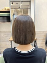 シンシア(CYNTHiA)&nbsp;スモーキーベージュ ぱつっとボブ