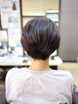 トレセッテ(tre sette)&nbsp;癖と重みを活かしたショートレイヤーボブスタイル