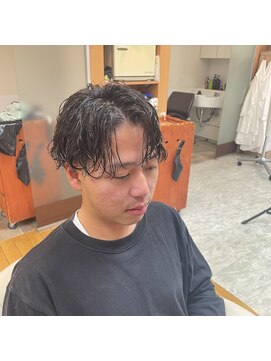 マキシム ナカイ(MAXIM NAKAI) テーパーフェード×サーフカールスタイル
